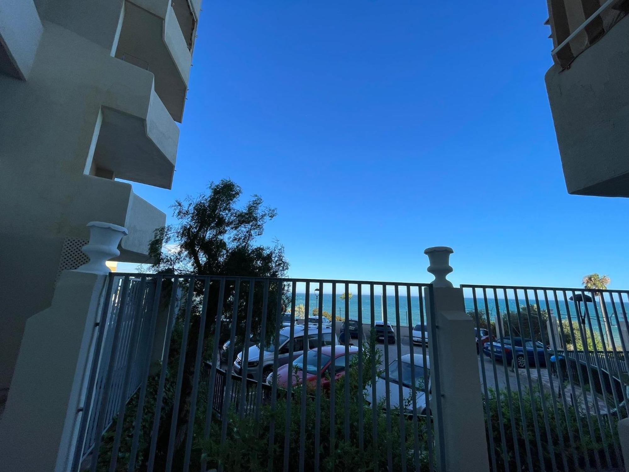Apartamentos Magic Benalbeach By Benalnova Беналмадена Екстериор снимка