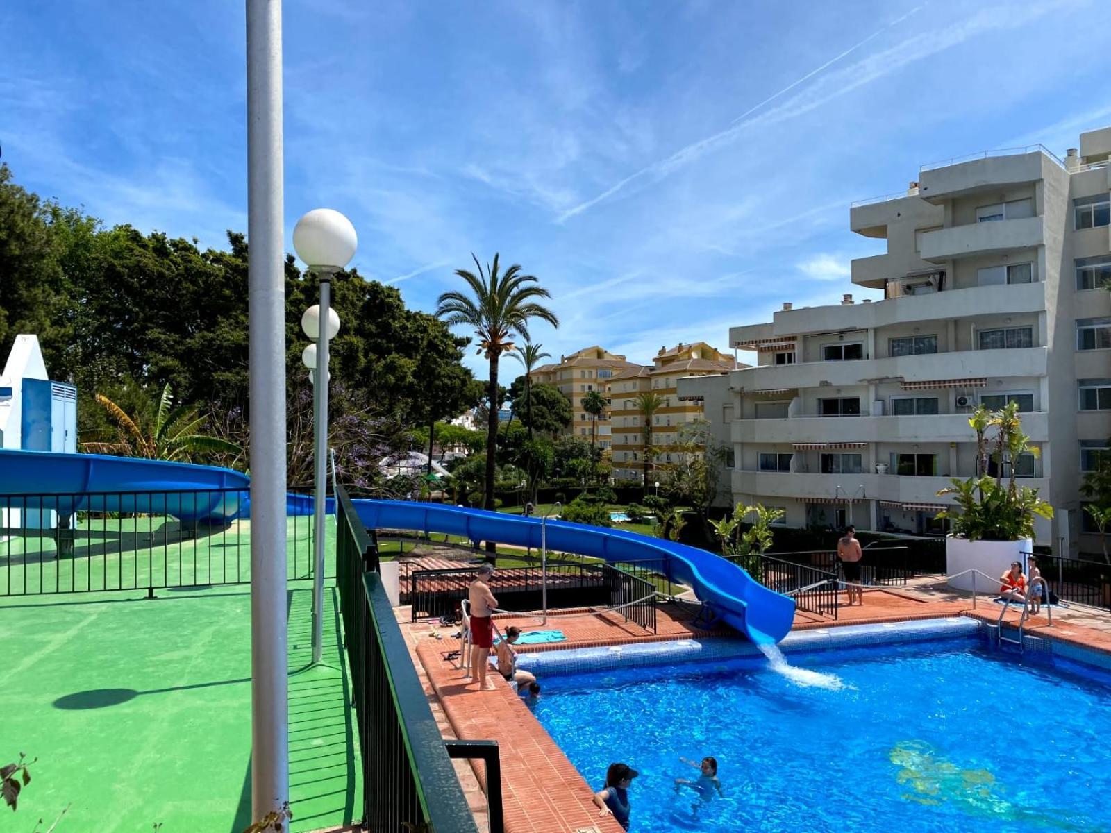 Apartamentos Magic Benalbeach By Benalnova Беналмадена Екстериор снимка