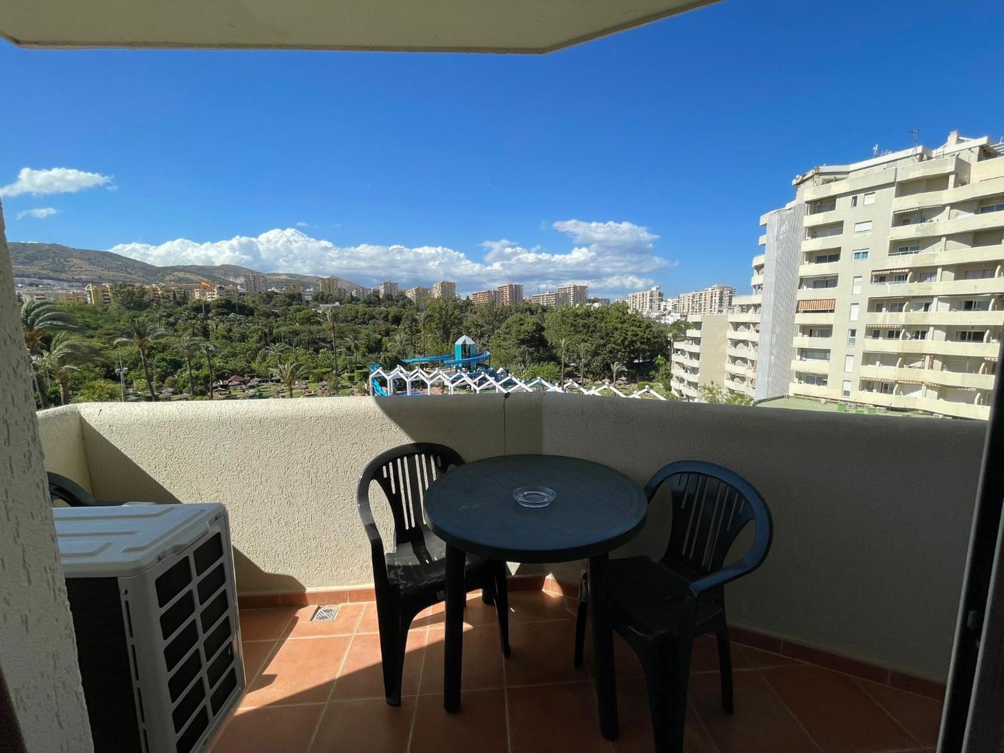 Apartamentos Magic Benalbeach By Benalnova Беналмадена Екстериор снимка