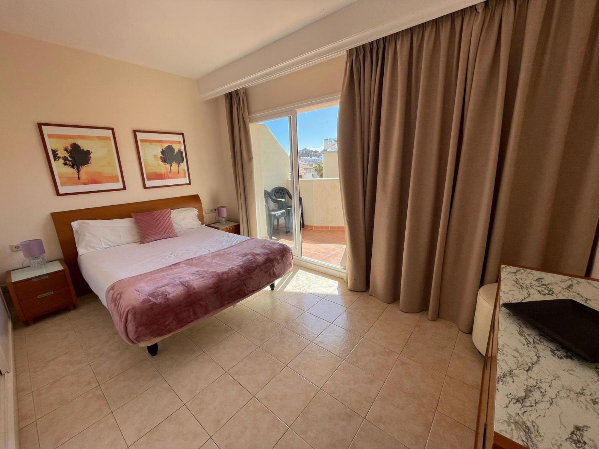 Apartamentos Magic Benalbeach By Benalnova Беналмадена Екстериор снимка